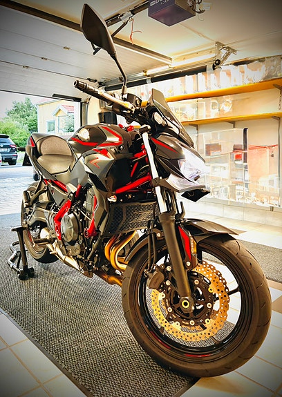 Kawasaki Z650 6 of 7