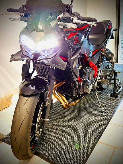 Kawasaki Z650 5 of 7