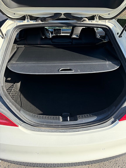 Mercedes-Benz CLA200 13 of 17