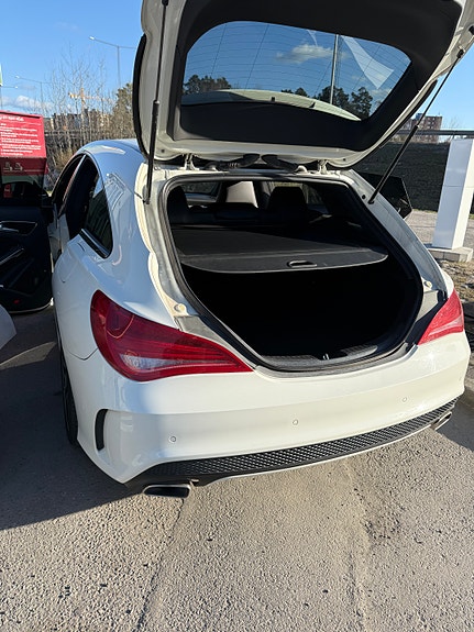 Mercedes-Benz CLA200 15 of 17