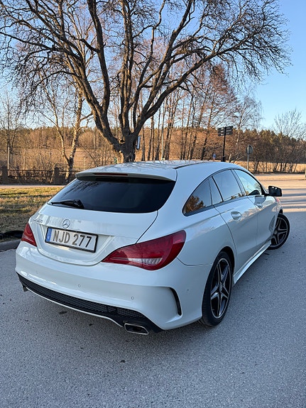 Mercedes-Benz CLA200 6 of 17