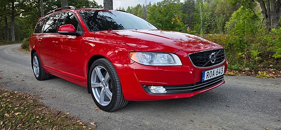 Volvo V70 3 of 12