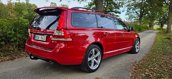 Volvo V70 4 of 12