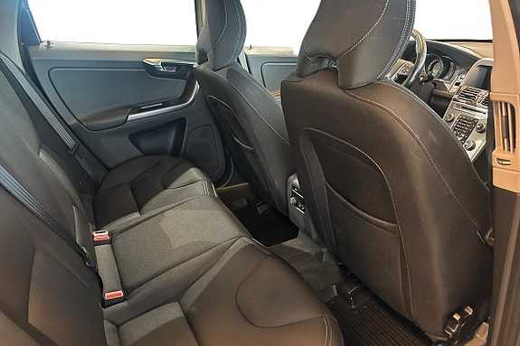 Volvo XC60 9 of 22