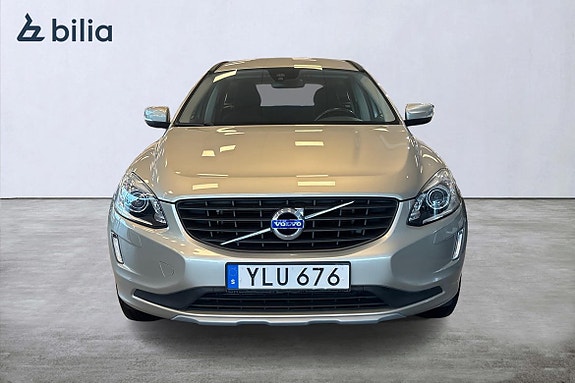 Volvo XC60 6 of 22