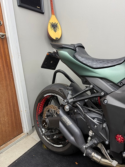 Kawasaki Z1000 5 of 9