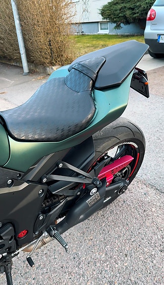 Kawasaki Z1000 8 of 9
