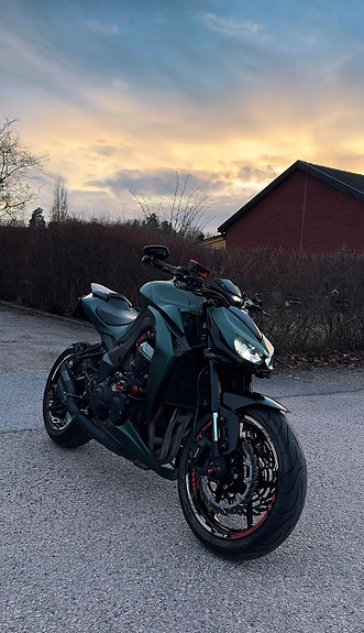 Kawasaki Z1000 7 of 9