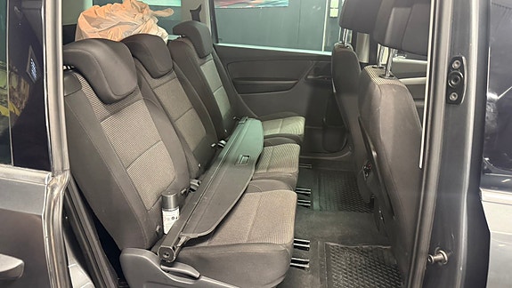 Volkswagen Sharan 6 of 9