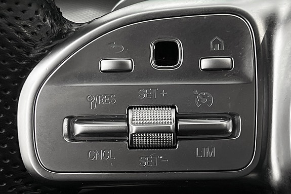 Mercedes-Benz E200 d 10 of 20