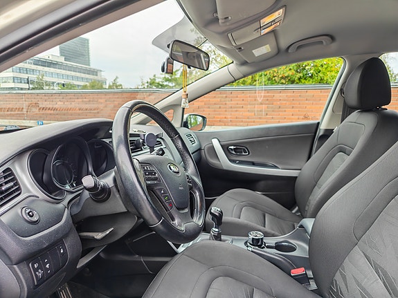 Kia Ceed 8 of 24