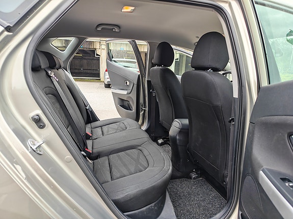Kia Ceed 12 of 24