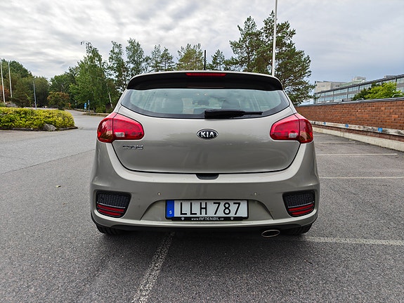 Kia Ceed 9 of 24