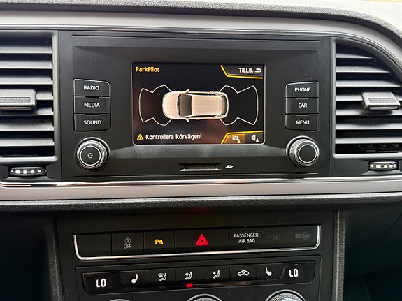 Seat Leon 9 of 15