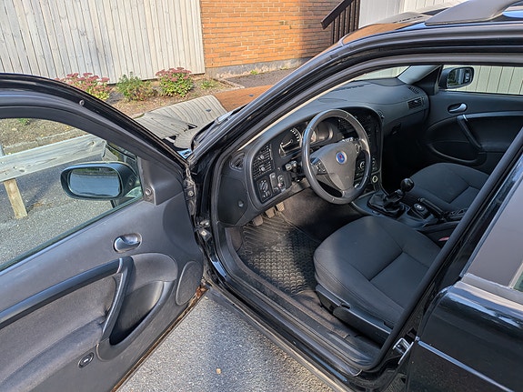 Saab 9-5 13 of 18
