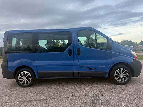 Renault Trafic 11 of 22