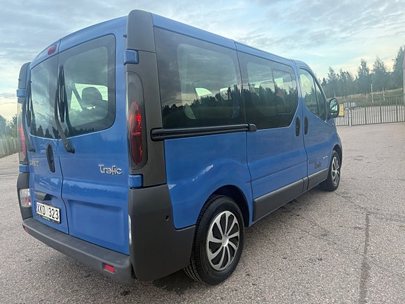 Renault Trafic 10 of 22
