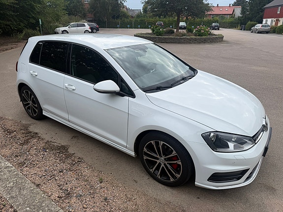 Volkswagen Golf VII 5 of 6