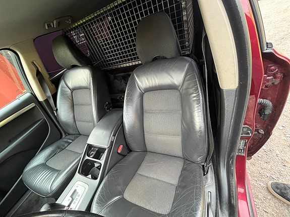 Volvo V70 9 of 12