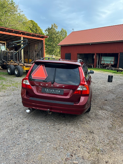 Volvo V70 5 of 12