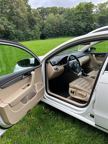 Volkswagen Passat 3 of 5