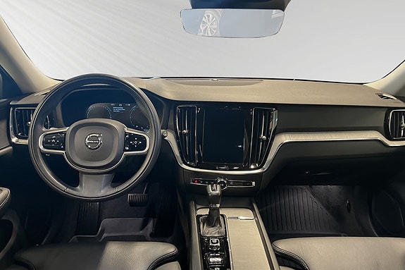 Volvo V60 16 of 18