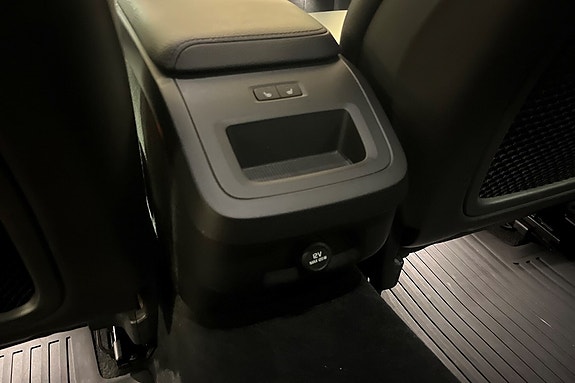 Volvo V60 9 of 18