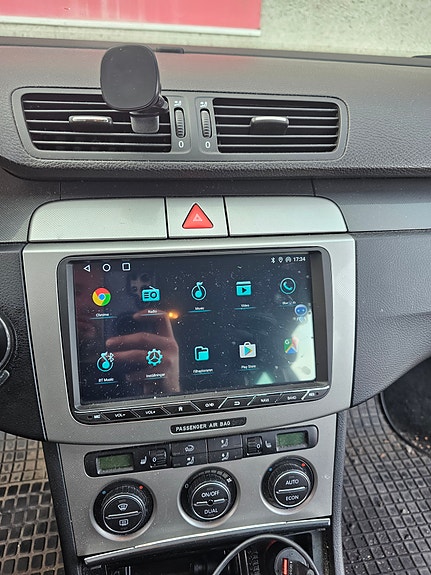 Volkswagen Passat 7 of 10