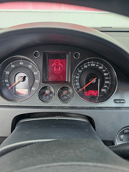 Volkswagen Passat 8 of 10