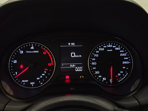 Audi Q2 14 of 17
