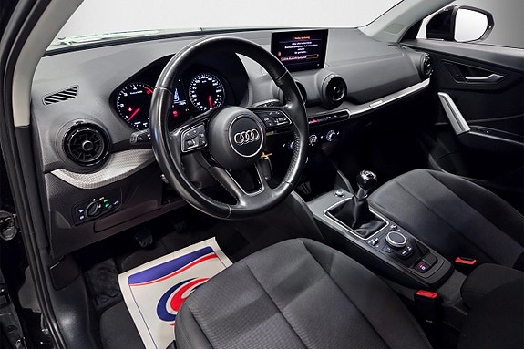 Audi Q2 8 of 17