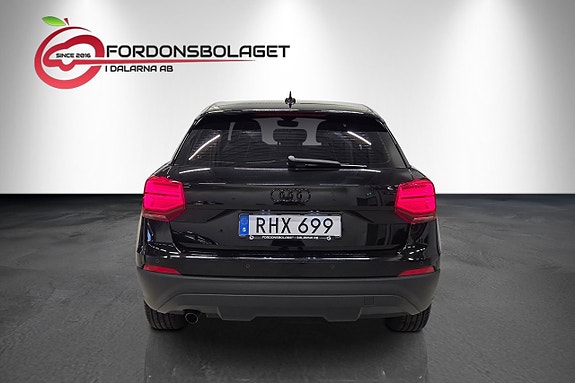 Audi Q2 5 of 17