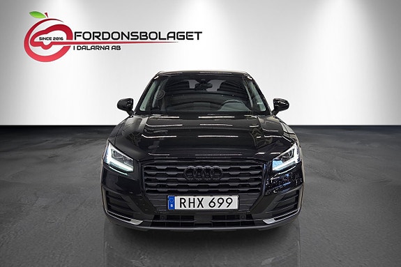 Audi Q2 2 of 17