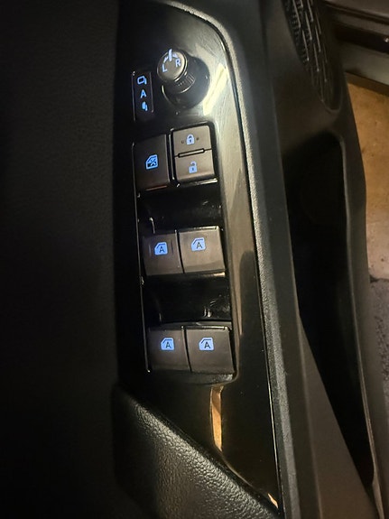 Toyota Prius 17 of 29