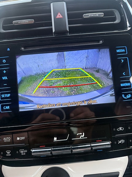 Toyota Prius 28 of 29