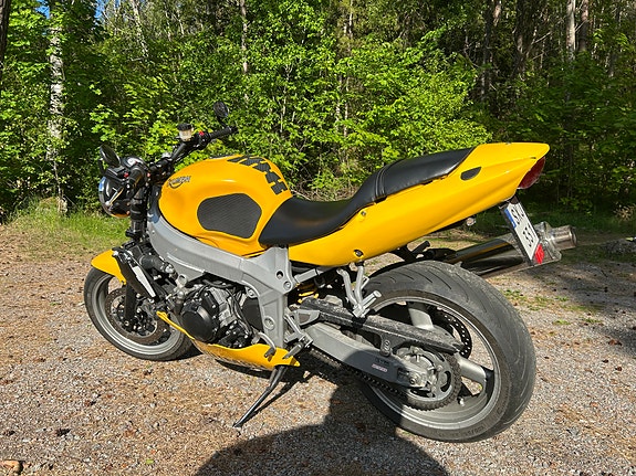 Triumph TT600 4 of 4