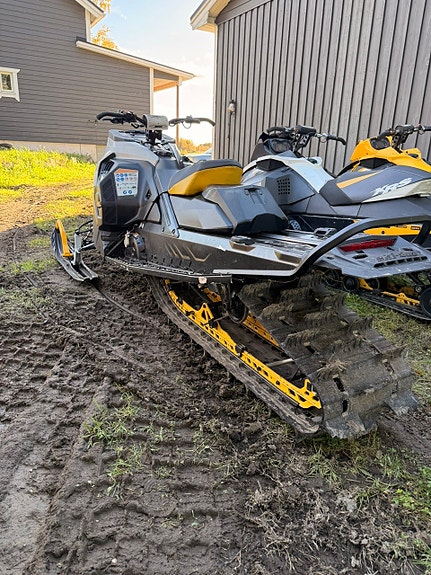 Ski-doo 5 of 8
