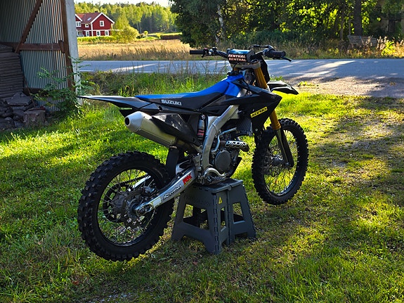 Suzuki rmz 250 4 of 11
