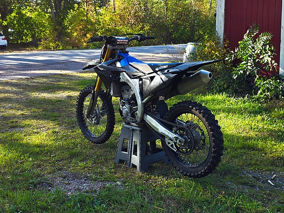 Suzuki rmz 250 3 of 11