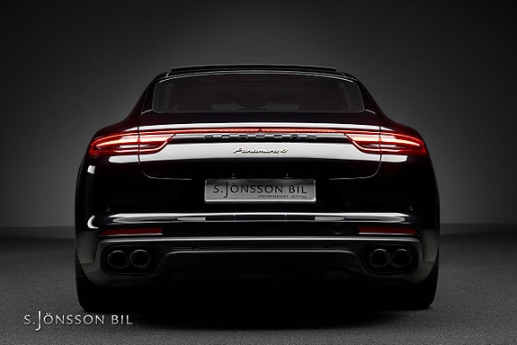Porsche Panamera 4 5 of 18