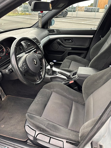 BMW 525i 9 of 11