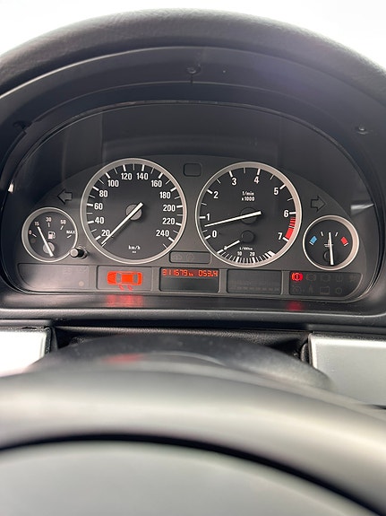 BMW 525i 11 of 11