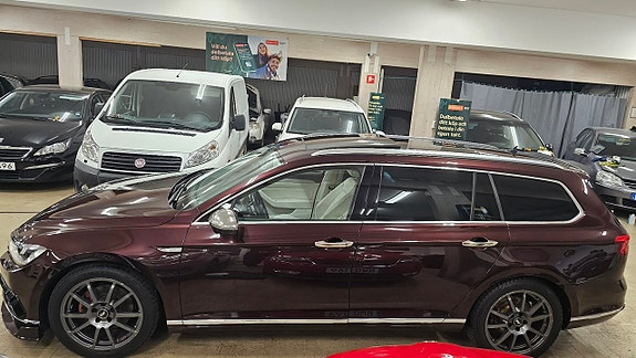 Volkswagen Passat 7 of 22