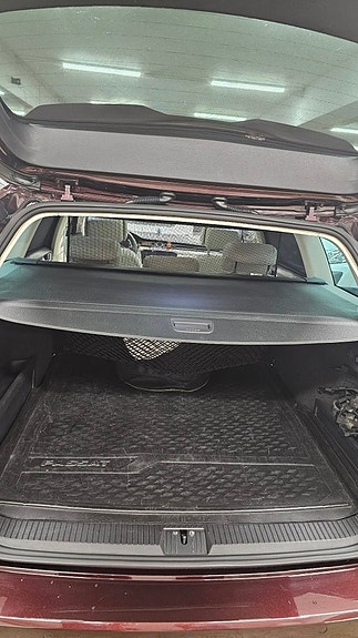 Volkswagen Passat 5 of 22