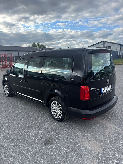 Volkswagen e-Caddy Maxi 3 of 18