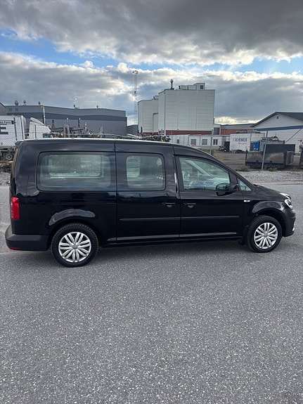 Volkswagen e-Caddy Maxi 18 of 18
