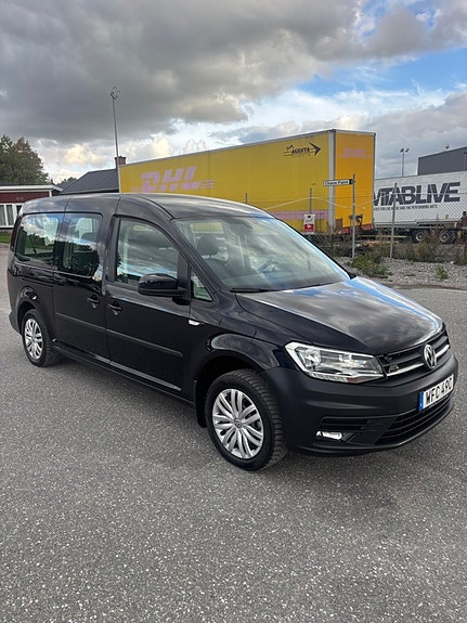 Volkswagen e-Caddy Maxi 4 of 18