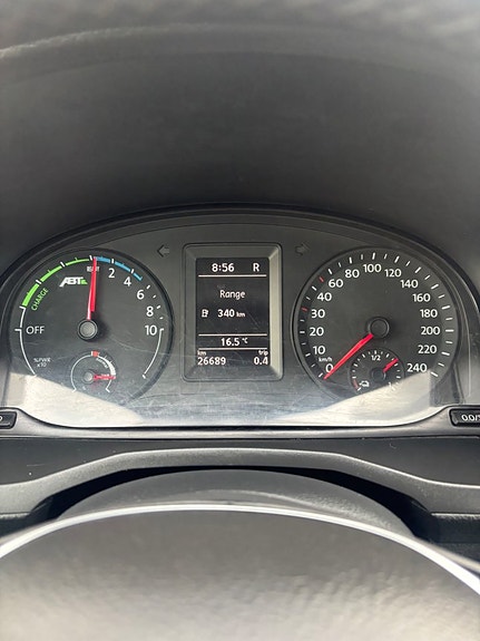 Volkswagen e-Caddy Maxi 12 of 18