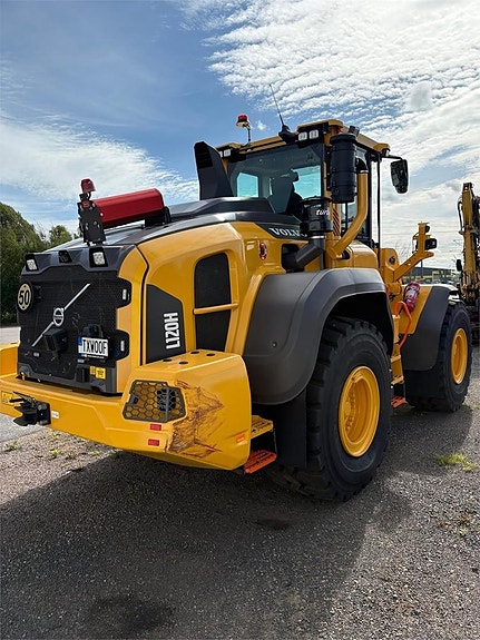Volvo L120H GPE Wheel Loader 3 of 8