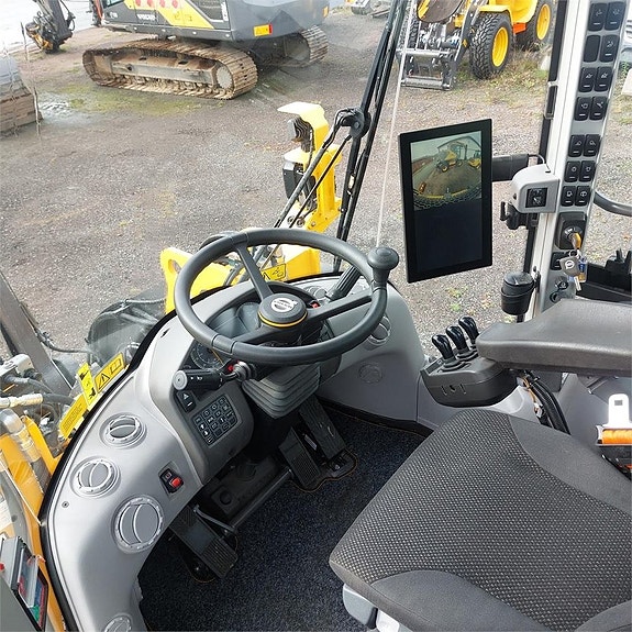 Volvo L120H GPE Wheel Loader 5 of 8